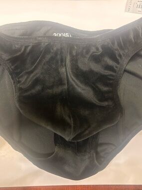 2xist Black Inner Label Tee - Printed Care Tag